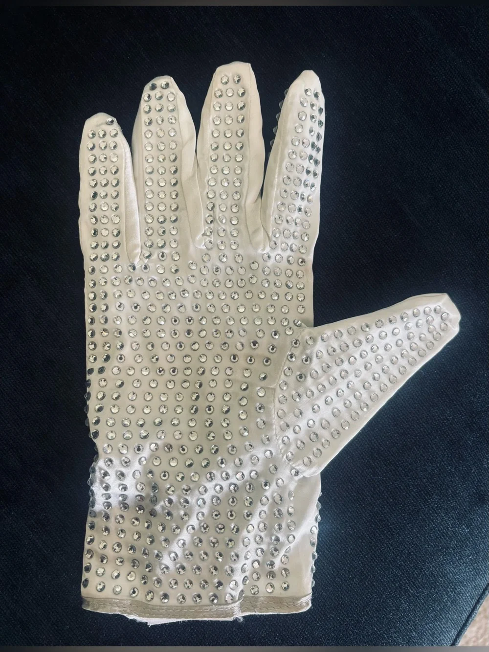 Michael Jackson ONE Cirque du Soleil Light-Up Souvenir Glove